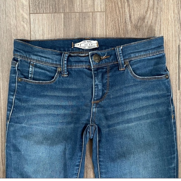 Free People Dark Rinse Skinny Jeans | 24 - Picture 3 of 8